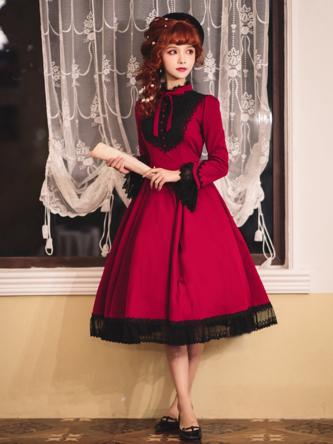 大气又浪漫的古典风洛丽塔,优雅感十足,难怪安然也爱穿