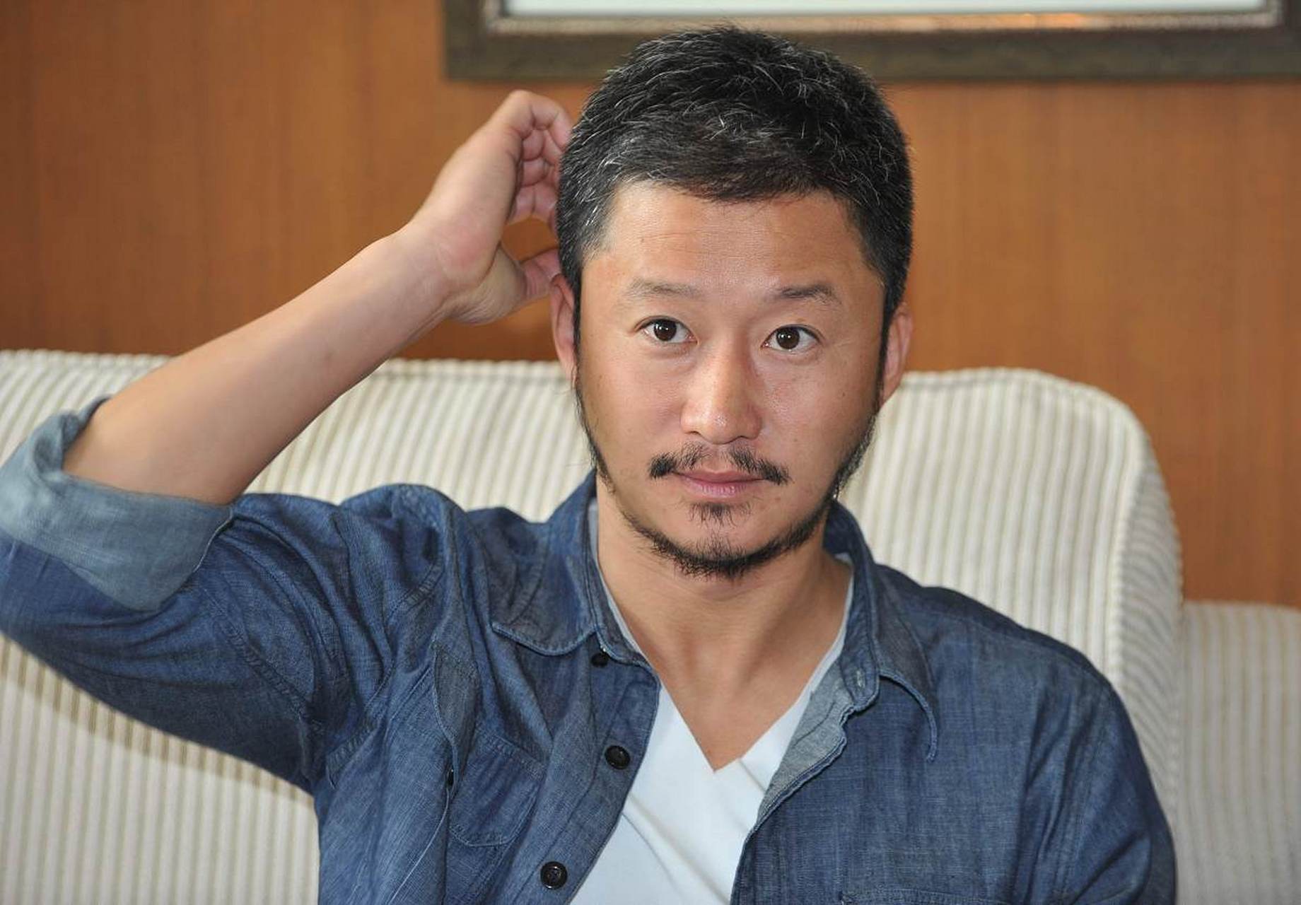 河北涿州洪灾,明星捐款名单: 1,黄晓明   100万 2