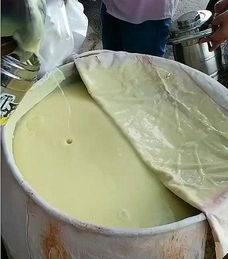 周口小吃鹿邑妈糊,喝起来像"母乳",当地人当主食吃!