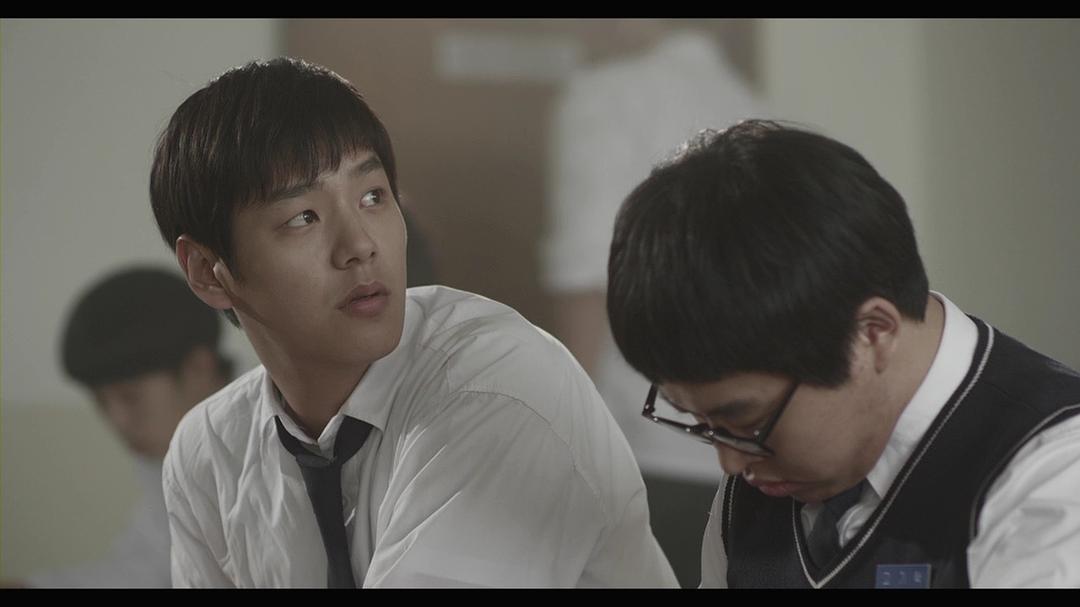 《夜间飞行》韩国校园暴力下的边缘人物