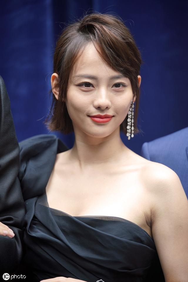 女星张嘉倪个人相册