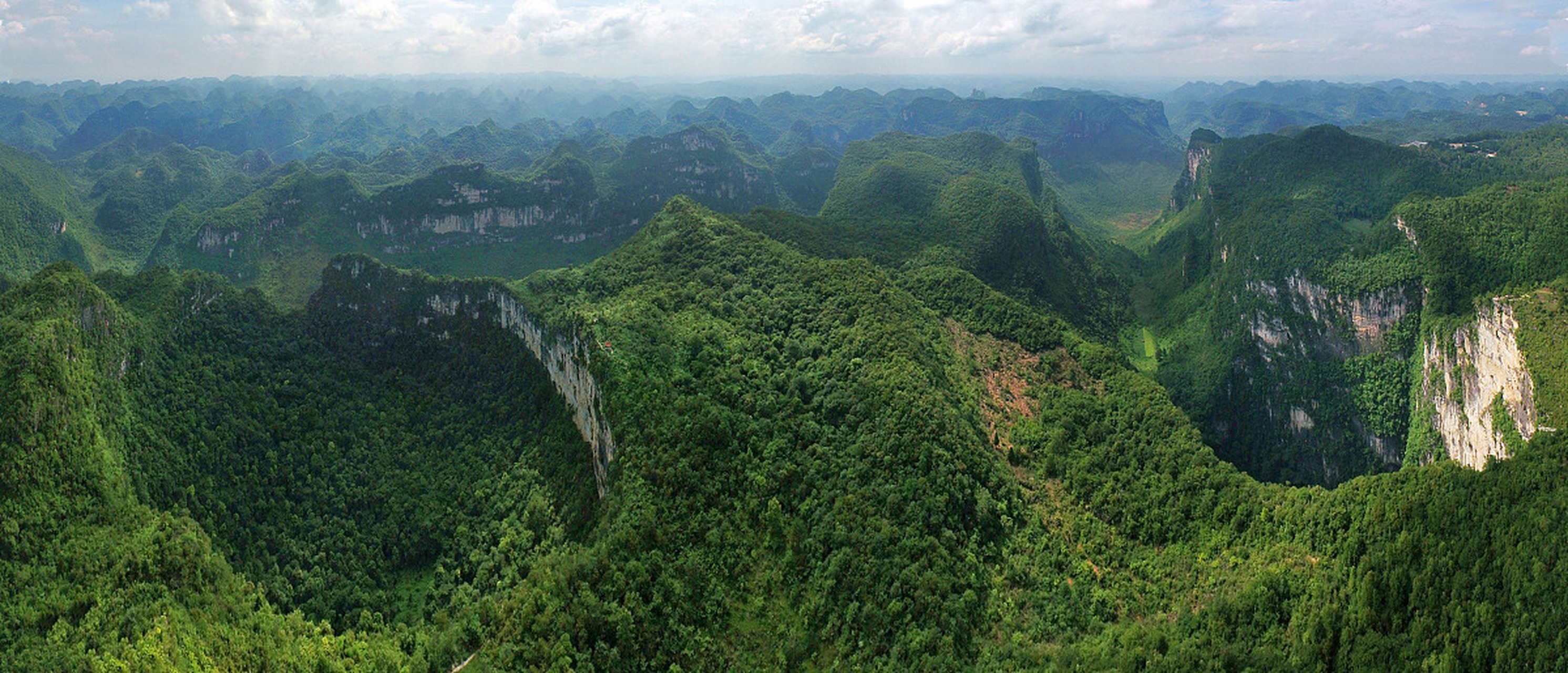 分享图片天坑群