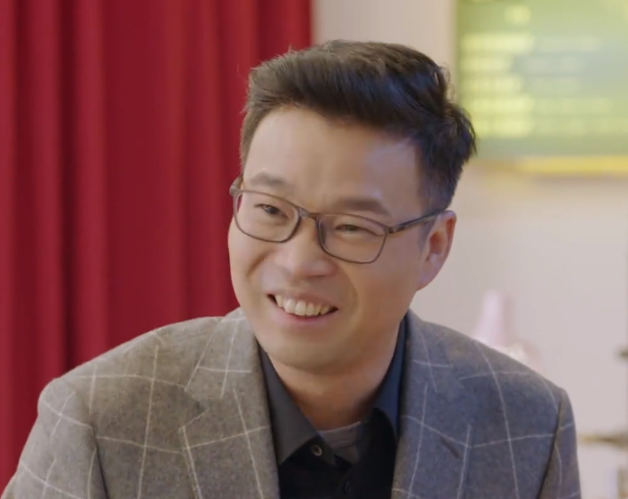 电视剧《热爱》大结局:尚晋成名人,李才获赠四合院,刘一手被抓