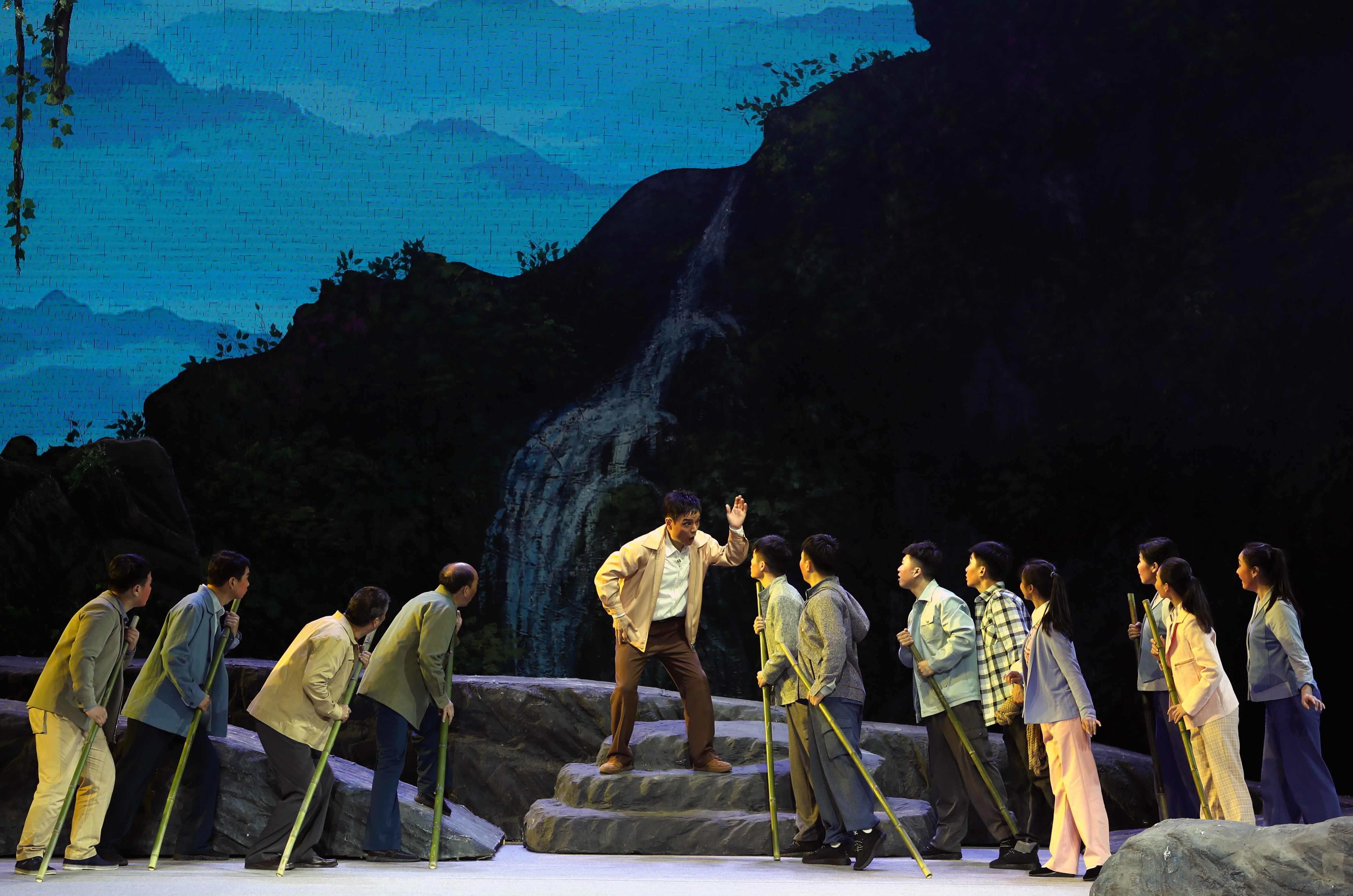 豫剧现代戏《重渡沟》在沪上演