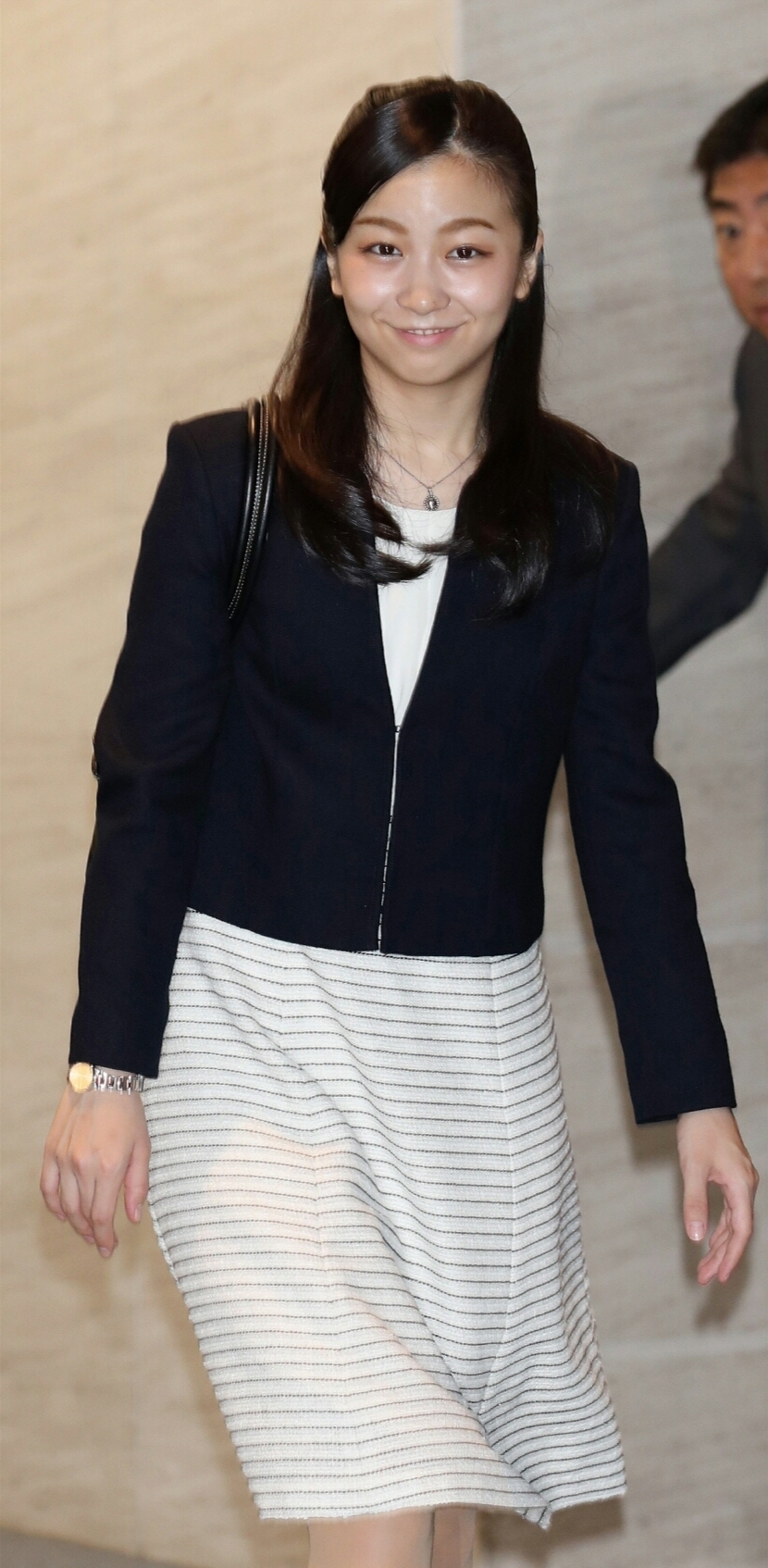 日本"皇室女神"佳子公主娇容曝光 公私两忙鼓励欺凌受害者追梦