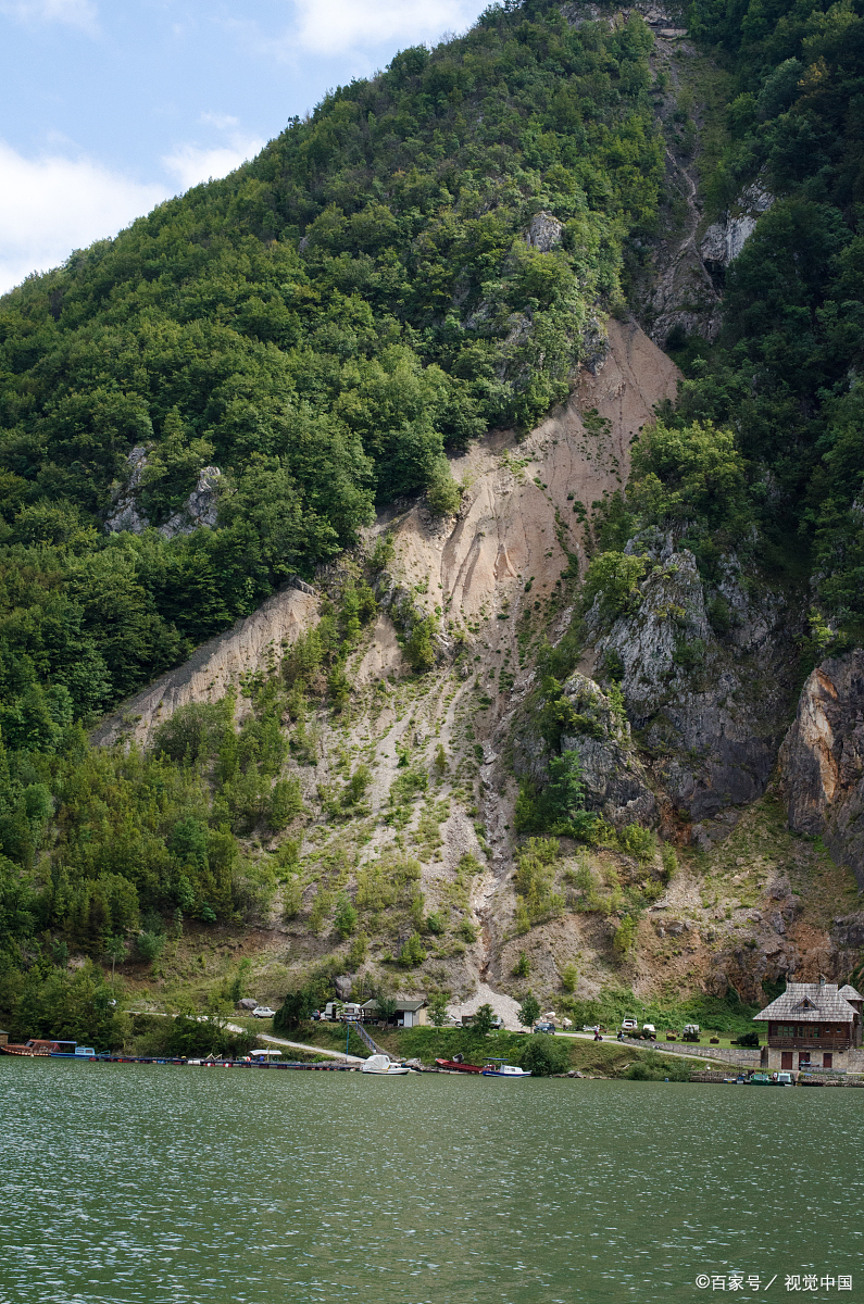 龙山飞水涯景区图片