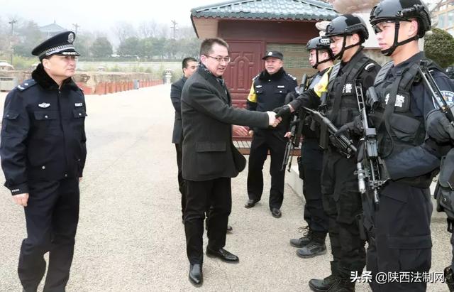 暖警心 提士气|西安市副市长肖西亮,王浩区长慰问临潼公安分局一线
