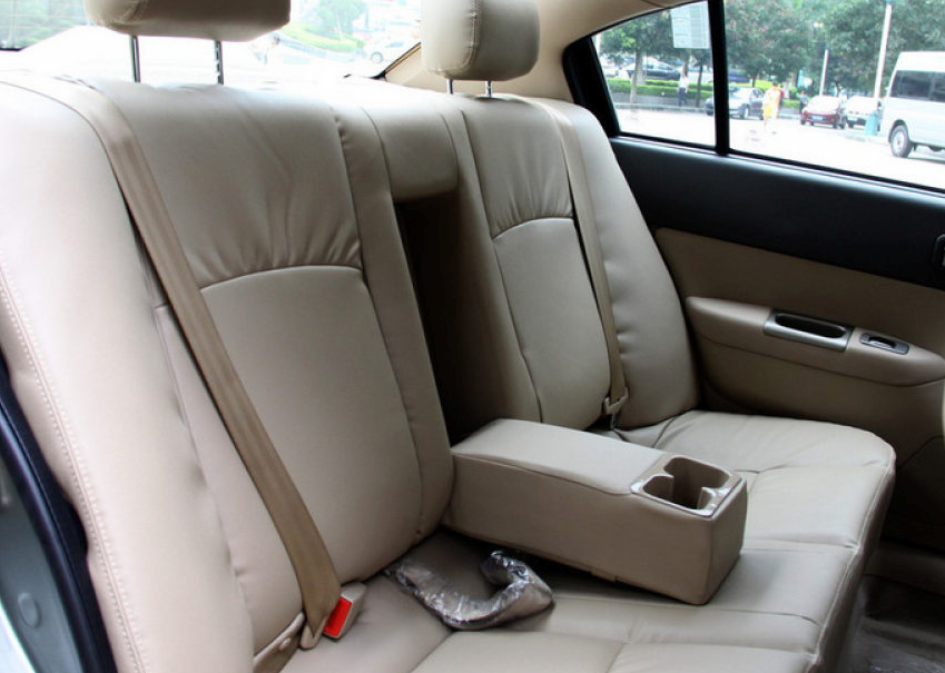 包裹性很好的奇瑞旗云3,看上去质感十足,显得既运动又时尚