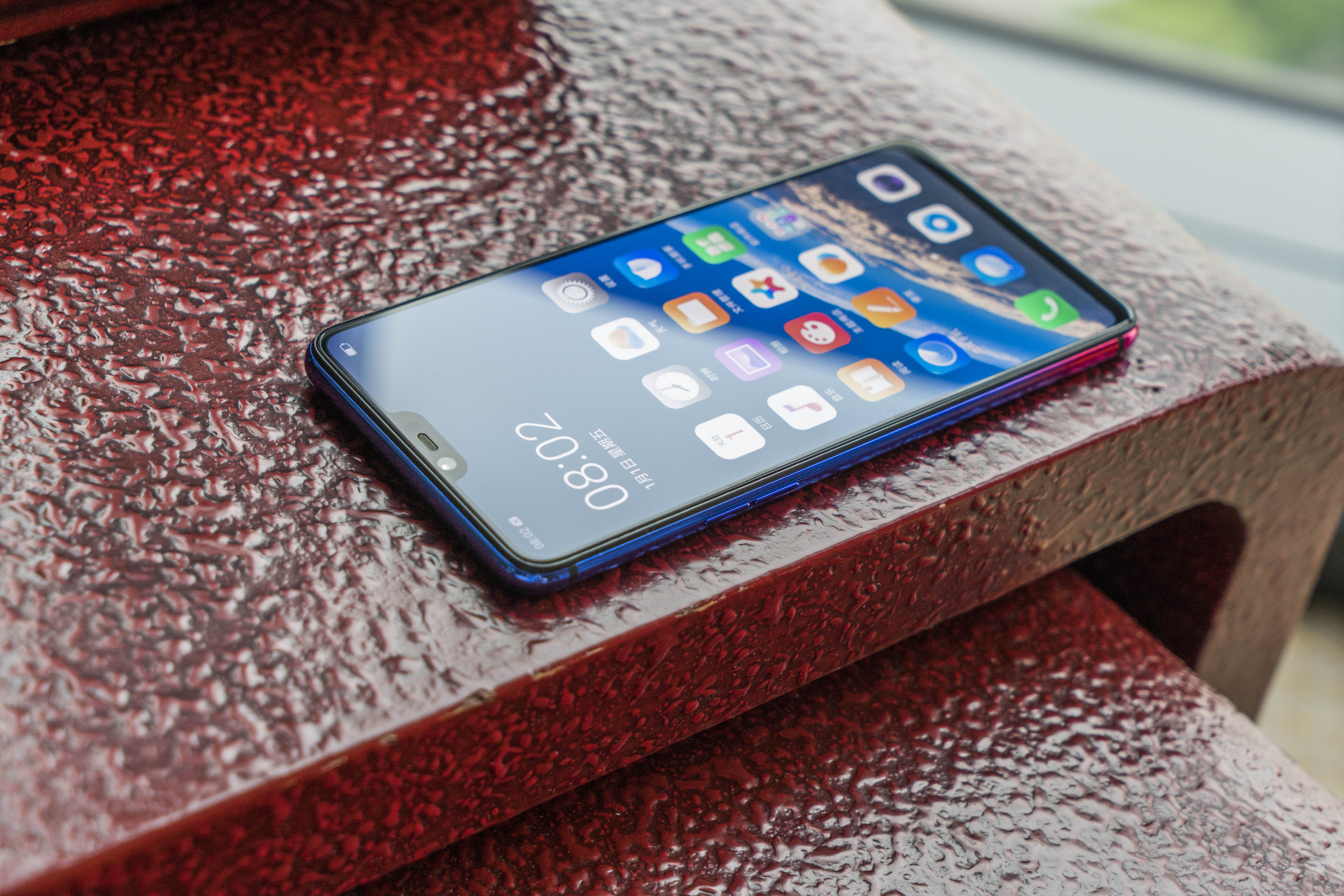 520新选择,oppo r15星云特别版发布:2999元起