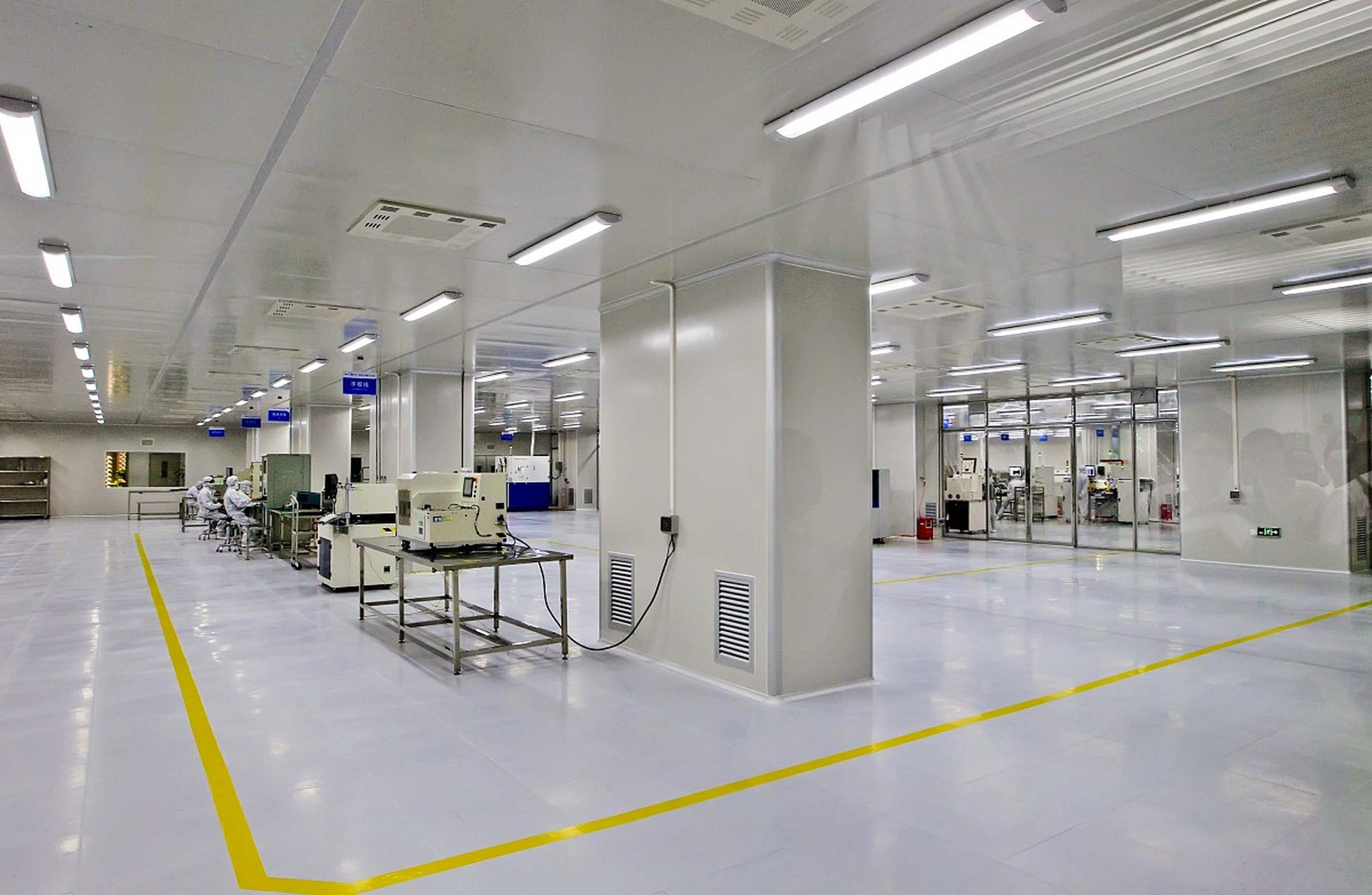 食品厂洁净区易出现霉菌污染,原因包括湿度和温度控制不当,空气净化