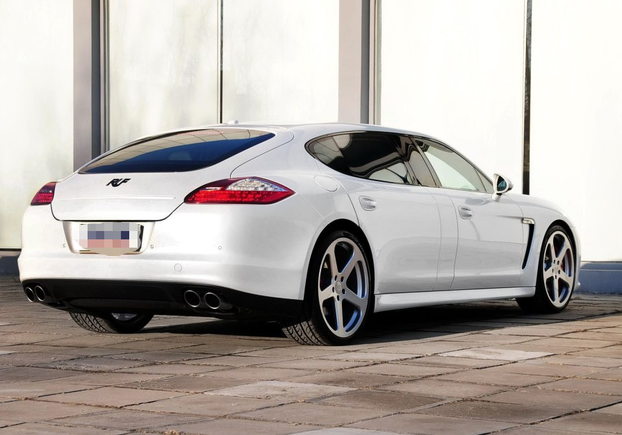 如虎-如虎 xl:是最近流行车型,车身上的轮廓富有张力