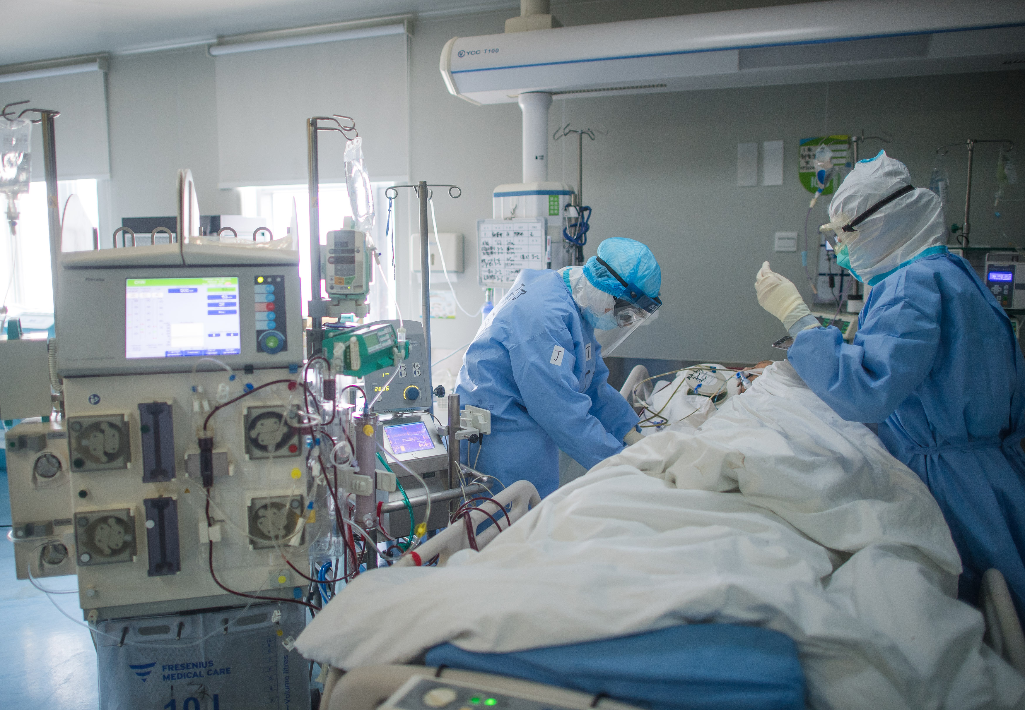 他们,再次投身危重症救治一线(16)