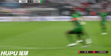 1分钟后,京多安禁区内左脚垫射,皮球被阿尔马尤夫扑出