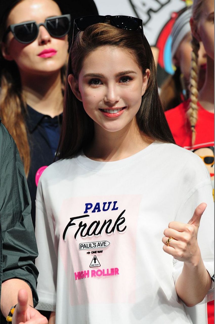 其实就是印第安纹的一种,像我们所熟悉的小作精虞书欣和人间芭比昆凌