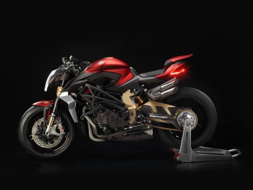 mv 奥古斯塔 brutale 1000 serie oro 街车 堪称超级街头霸王!