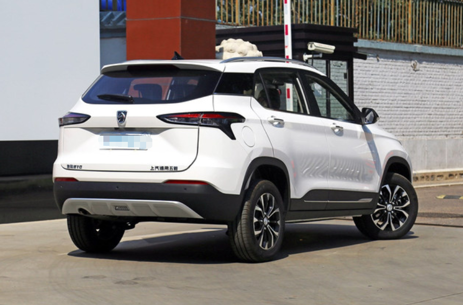 宝骏510 cvt正式上市,外观运动感爆棚,车内年轻时尚极具设计感