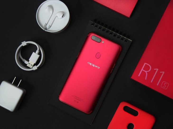 vivo x20和oppor11s两者区别对比