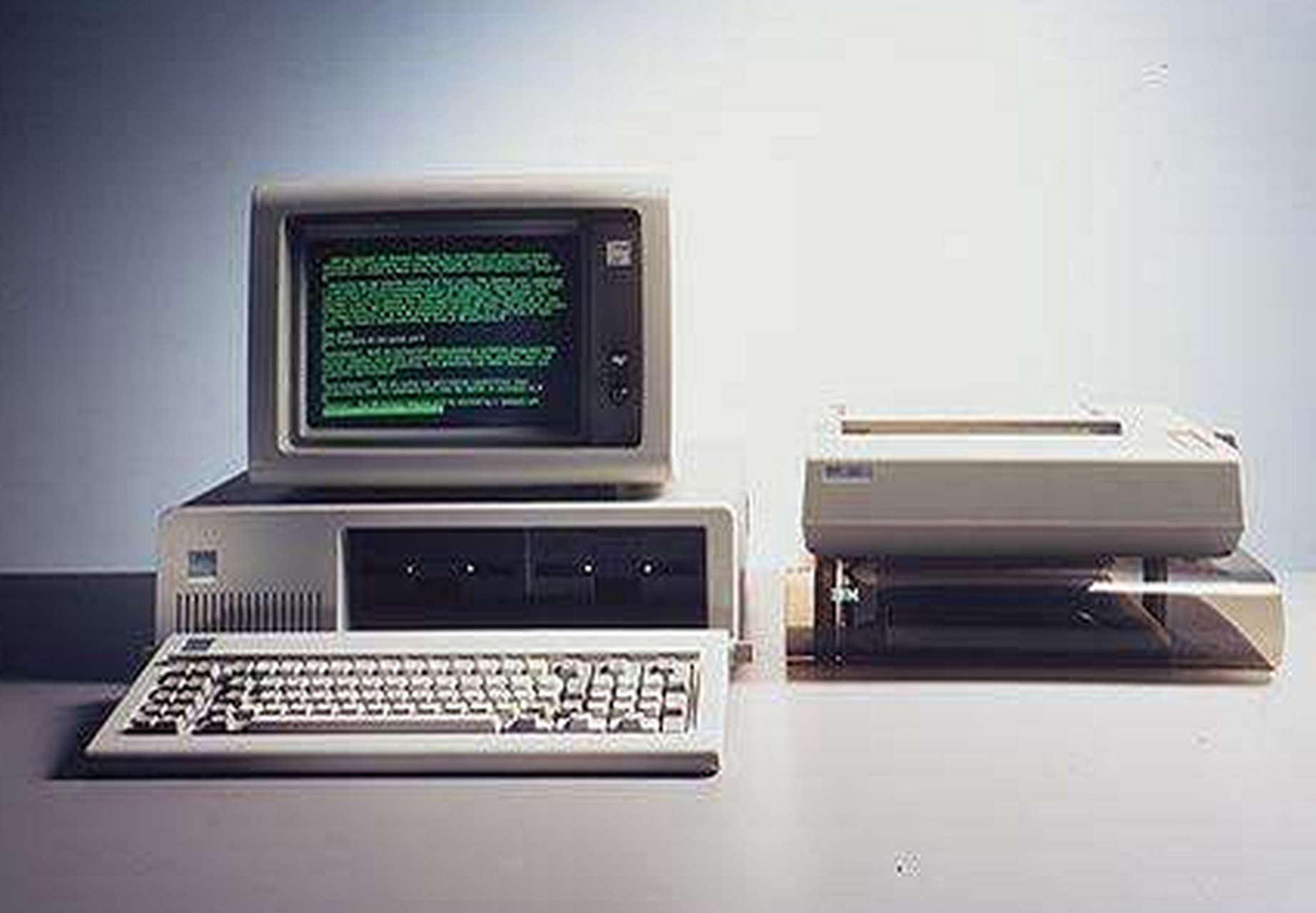 1981年8月12日 ibm公司推出了型号为ibm5150的新款电脑,从此"个人