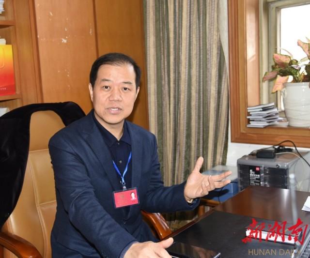 蒋辉:建议政府建立反映开福市场消费总规模变化的指标体系