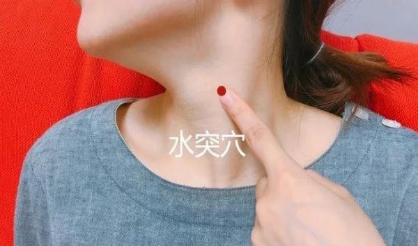 嗓子里总有痰的人,不妨试试中医推荐的5个"祛痰穴"