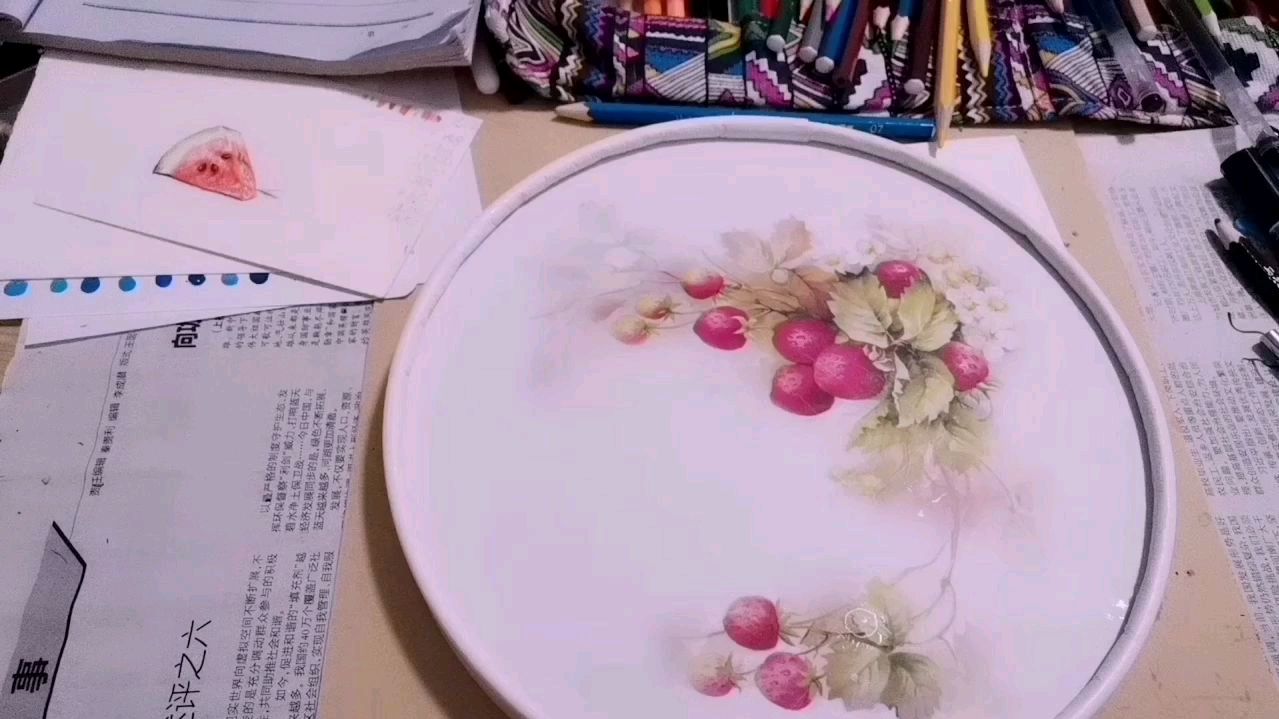 儿童创意装饰画,废物改造啦《蛋糕盖上的猫》