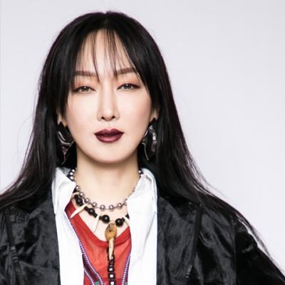 谁说萨顶顶脸僵离不开浓妆?当她露出纯素颜那一刻,是仙女啊!