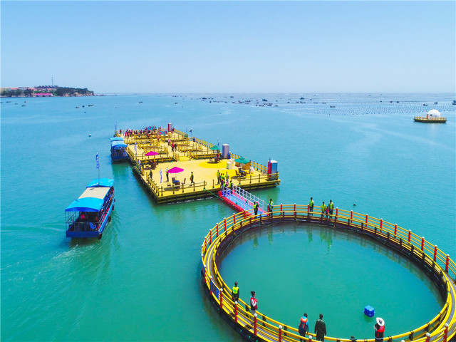 我国唯一浮在海面上的"城市",用浮球和木板搭建,却很安全