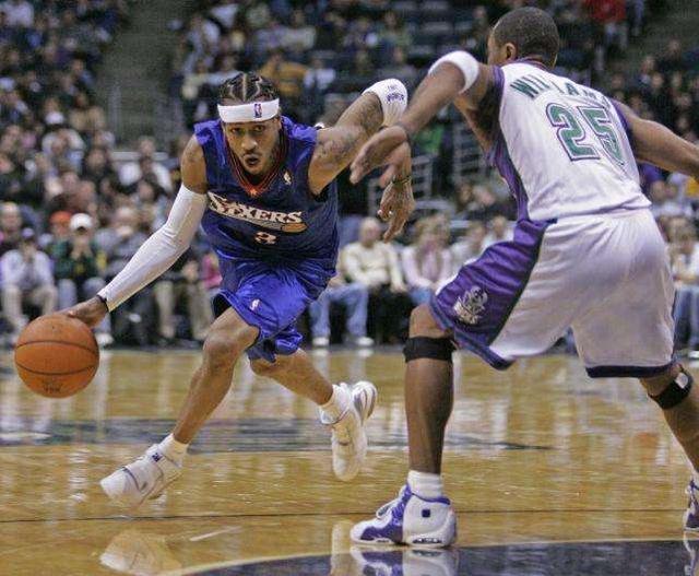 nba比赛常用招式盘点,科比后仰ai变向上榜,最后一个成球员必备