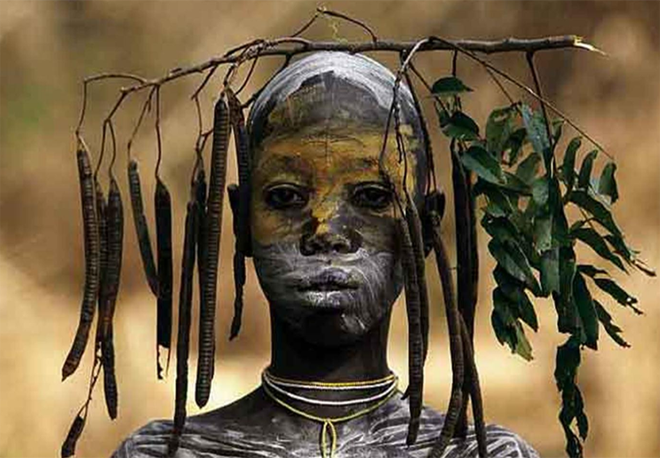 美国关岛,现有最原始的母系社会部落,衣服都是贝壳代替