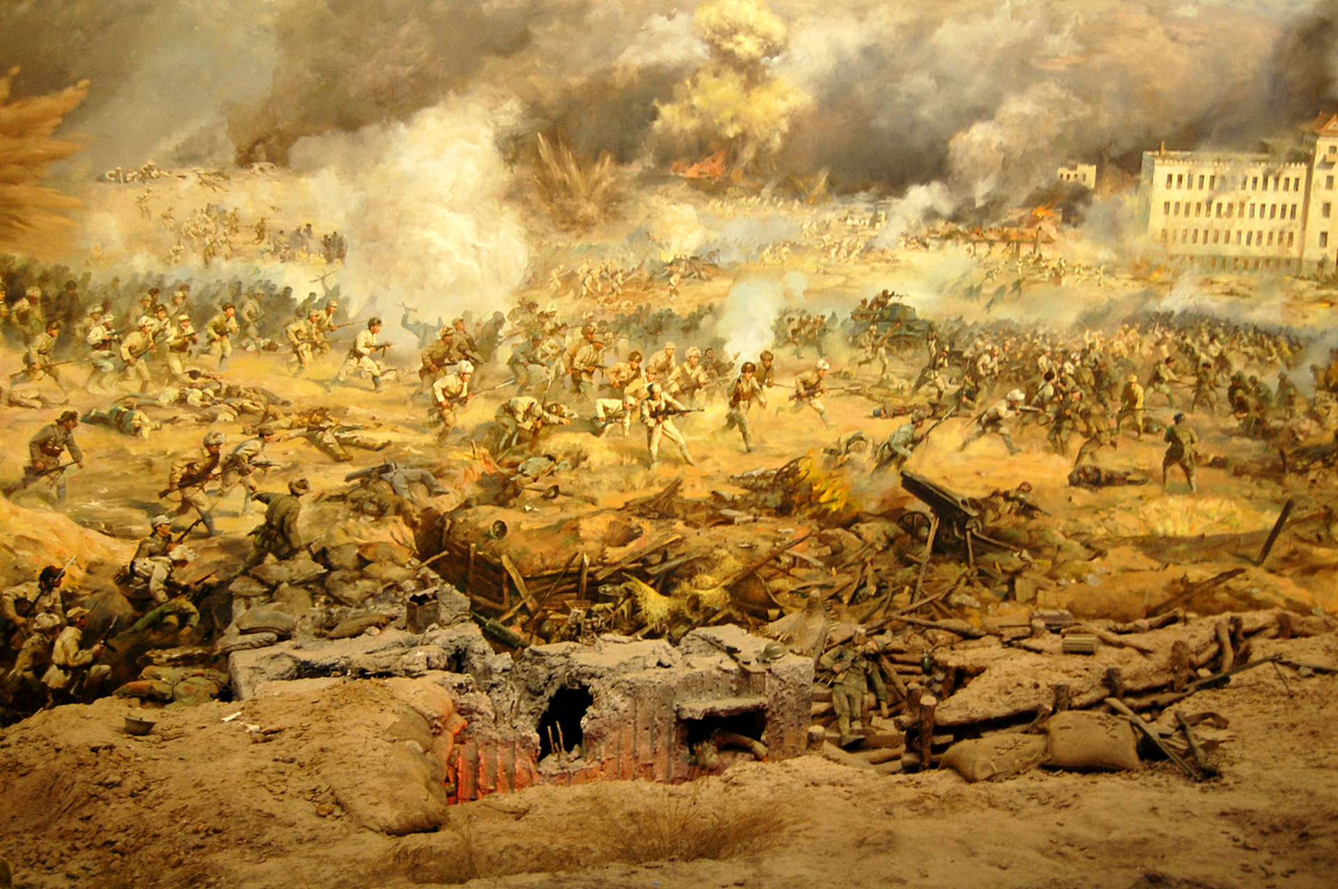 解放战争初期双方力量对比  首先是军事方面,国民党军队总兵力约430万