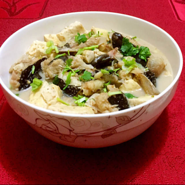 老板鱼炖豆腐,味道鲜美,做法简单,超易熟