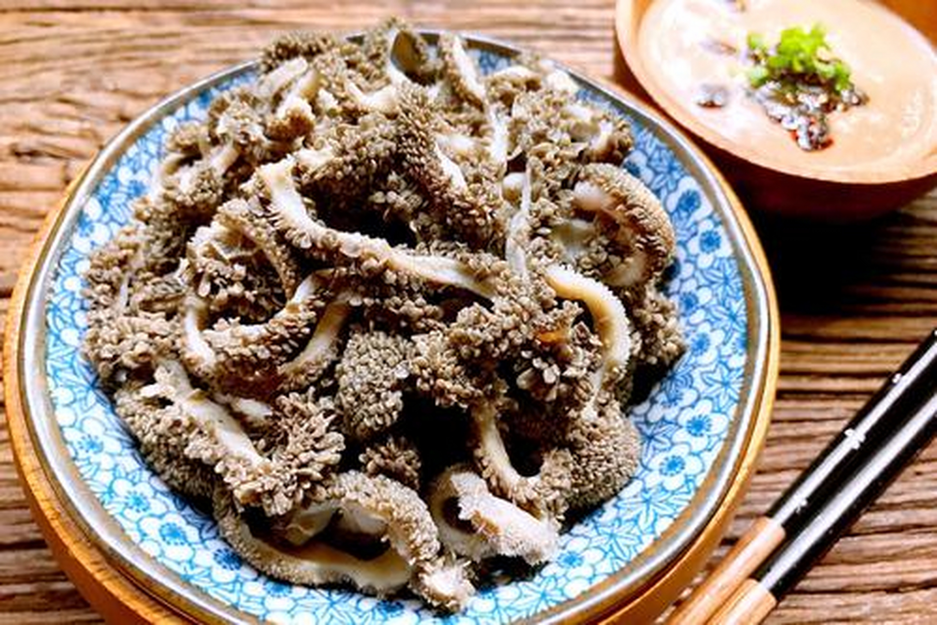 北京天桥有"爆肚石",门框胡同有"爆肚杨",还有"爆肚