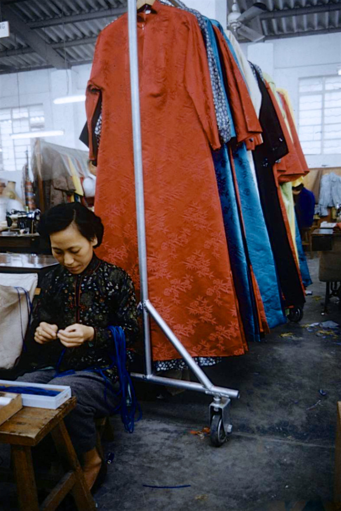 珍贵老照片,1950年代初的香港制衣业,近代中国时尚产业的缩影