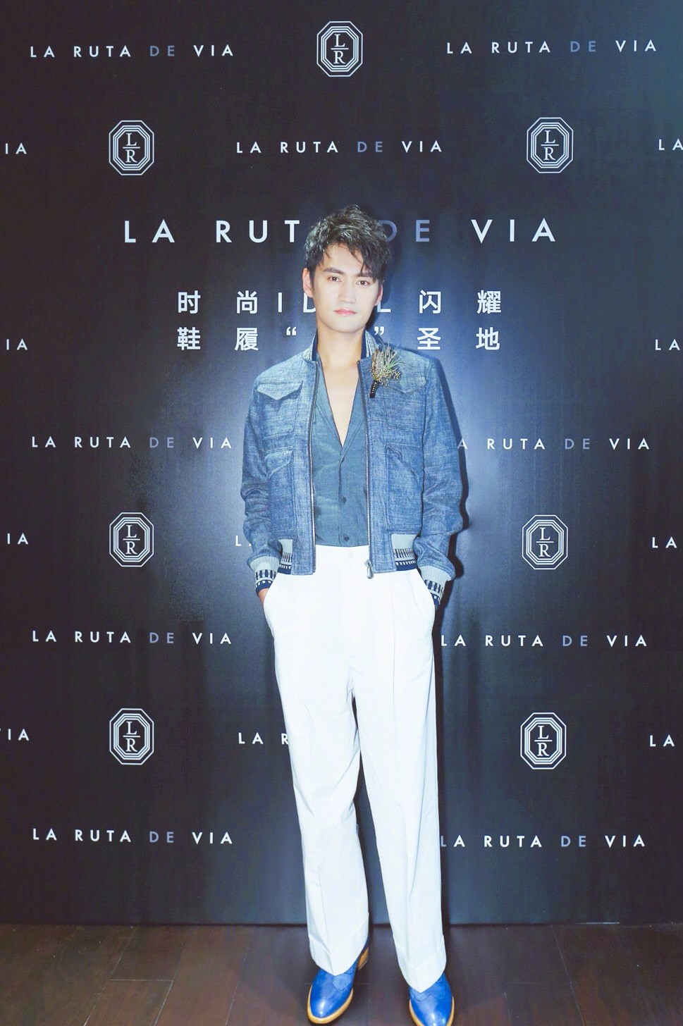 袁弘时尚大片皱纹能夹死一只蚊子,硬汉风十足,二姐每天会偷笑吧