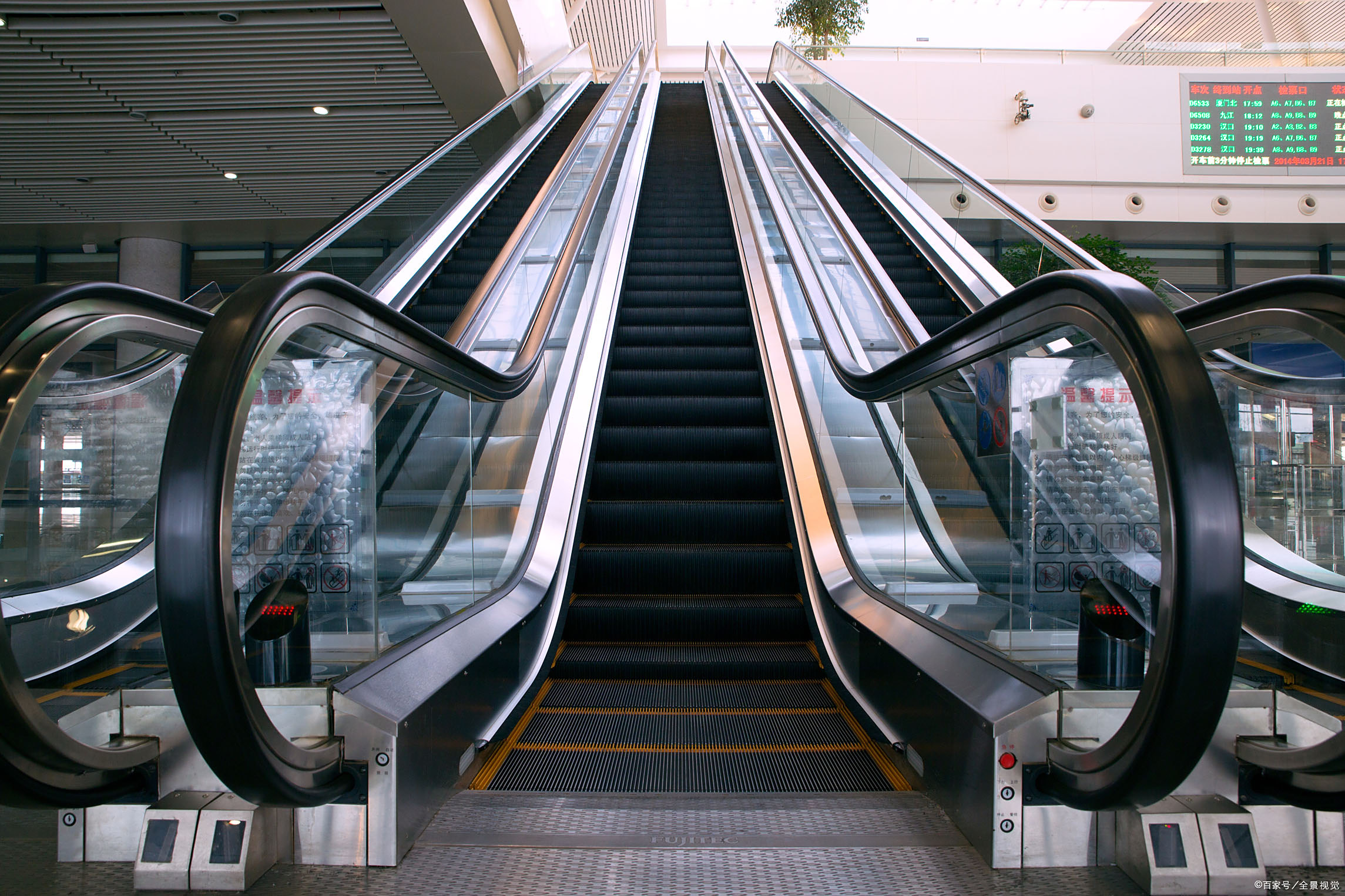 七,自动扶梯种类