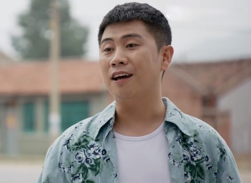 赵本山最小的女徒弟,傻白甜的李戈火了,顺便还"坑"了一下师兄