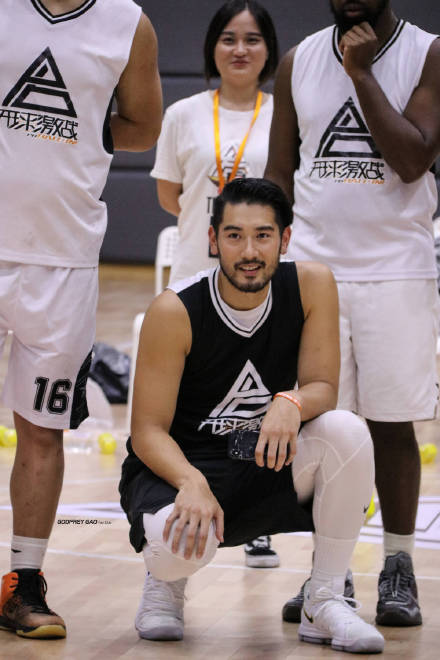 出题人也心疼惋惜高以翔?高以翔事件被写进试卷