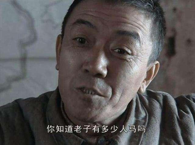 李云龙上万人围攻几百鬼子,还要有二营长的意大利炮助攻