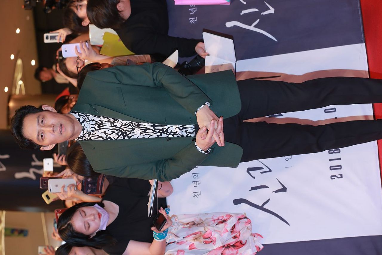 8月4日,韩国影帝"忠武路男演员top之一"的李秉宪官宣再度当爸.