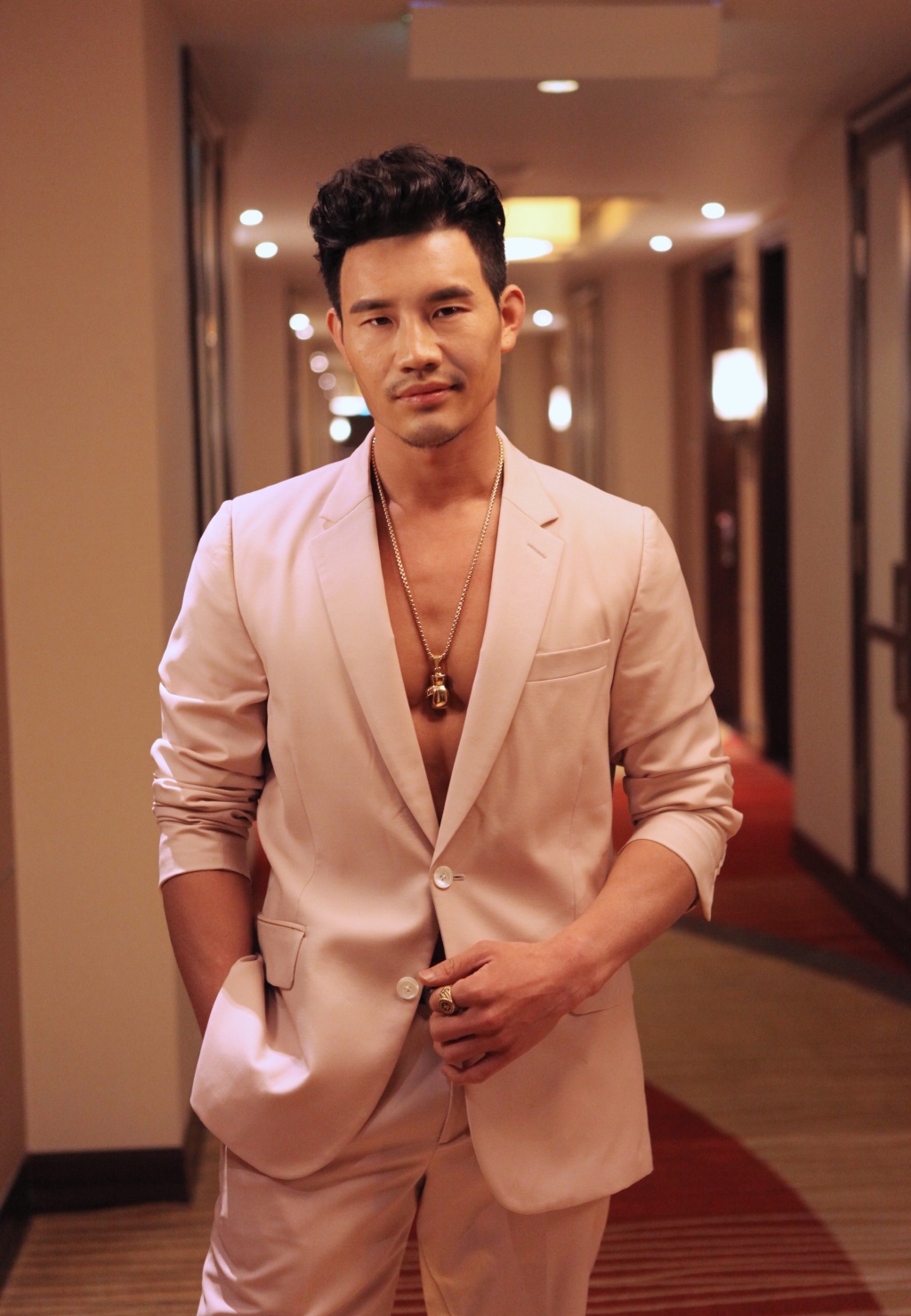 嘎子哥与英子再次同框,多年未见成俊男靓女!网友:我的回忆