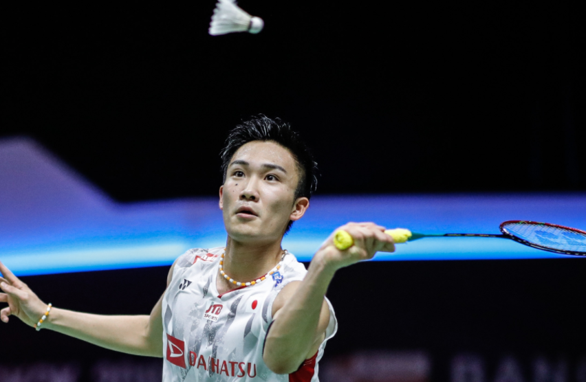 国羽捷报,石宇奇2:0桃田贤斗,职业生涯首夺总决赛冠军