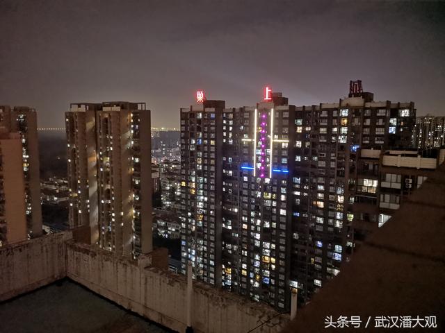 美丽盘龙城 大美汤仁海 从巢上城看盘龙城夜景