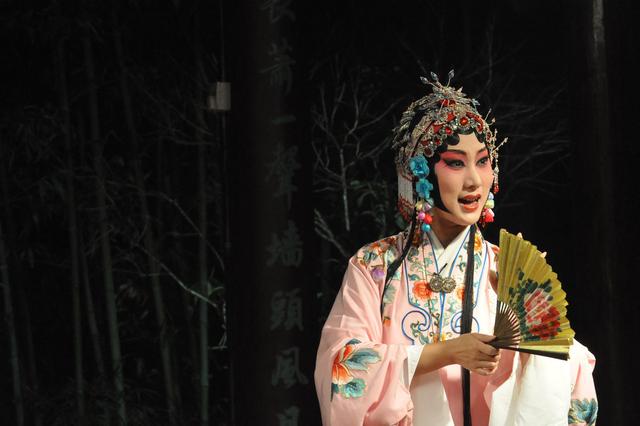 雅与俗的矛盾,从魏良辅到汤显祖,百戏之祖"昆曲"的前世今生
