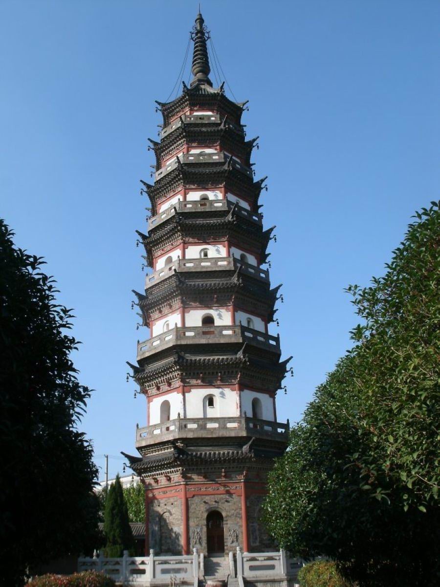 南京一座被忽视的古塔,高约40米,有400多年历史,就在溧水区