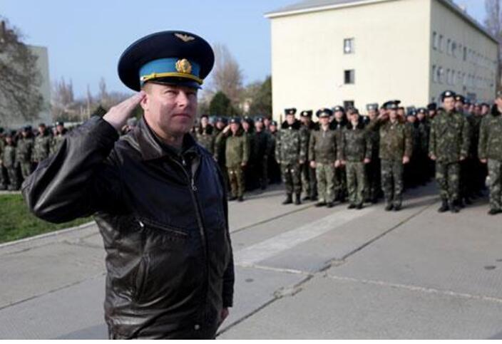 乌克兰被俘指挥官公开认错,坦承是北约在怂恿,请求