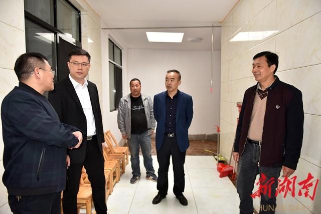 王保林督查中洲乡人居环境整治工作