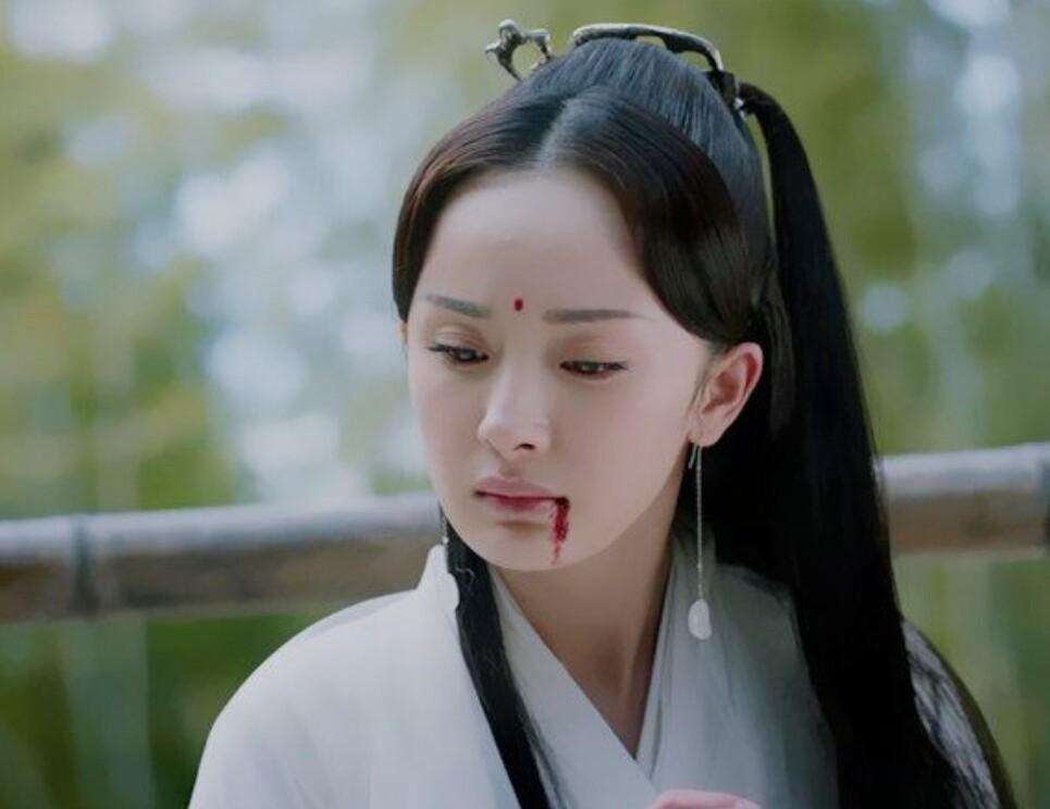 盘点古装剧中最经典得女主受伤吐血的剧照,最后一张堪称经典