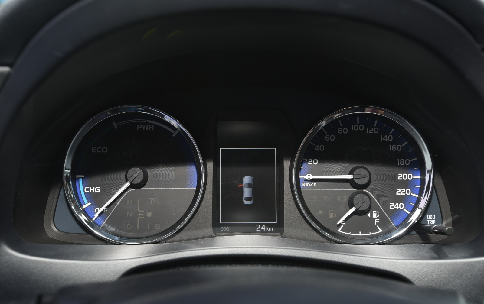 品鉴一款雷凌双擎的外观和内饰之美