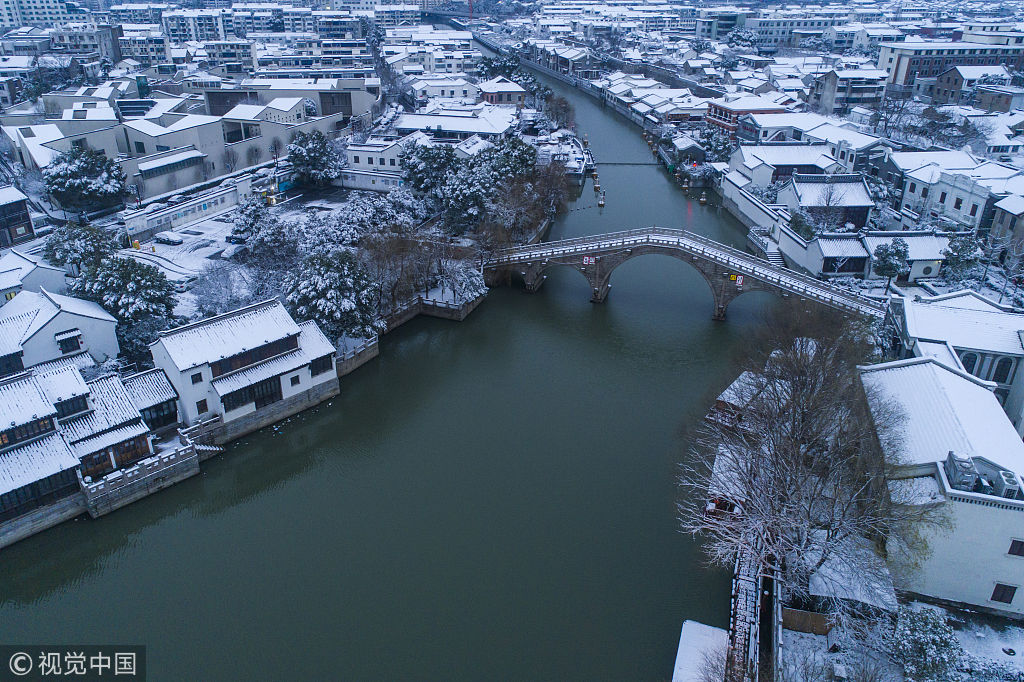 航拍苏州阊门外雪景 古城银装素裹美不胜收