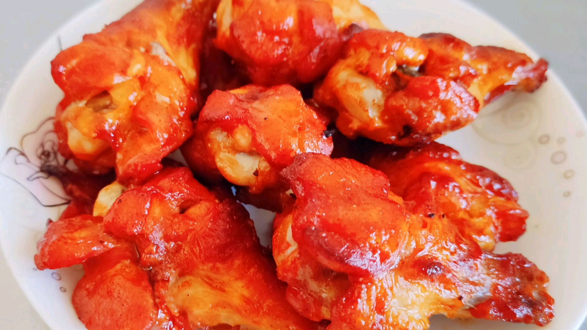 新奥尔良烤翅根,味道香甜可口,做法非常简单,一看就会